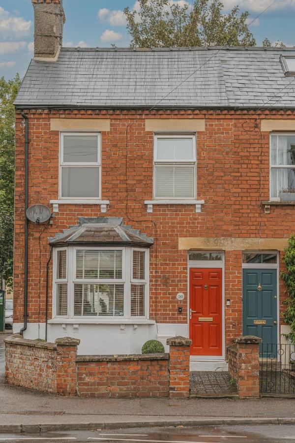 Cotswolds- Homely 2 Bed House With Garden, Wifi - Esho Stays Cirencester Exterior photo